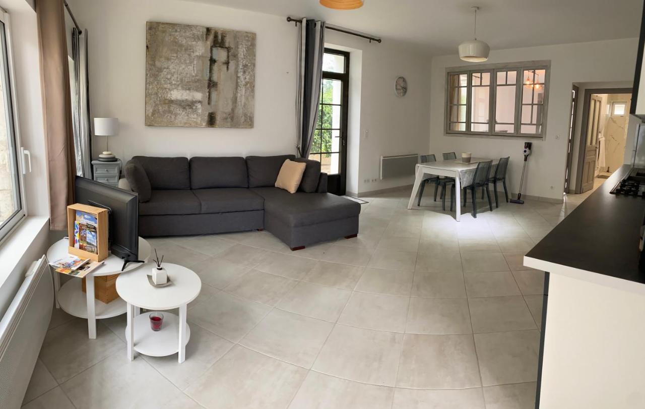 Appartement Cour Ancienne Abbaye Saint-Astier  Eksteriør bilde